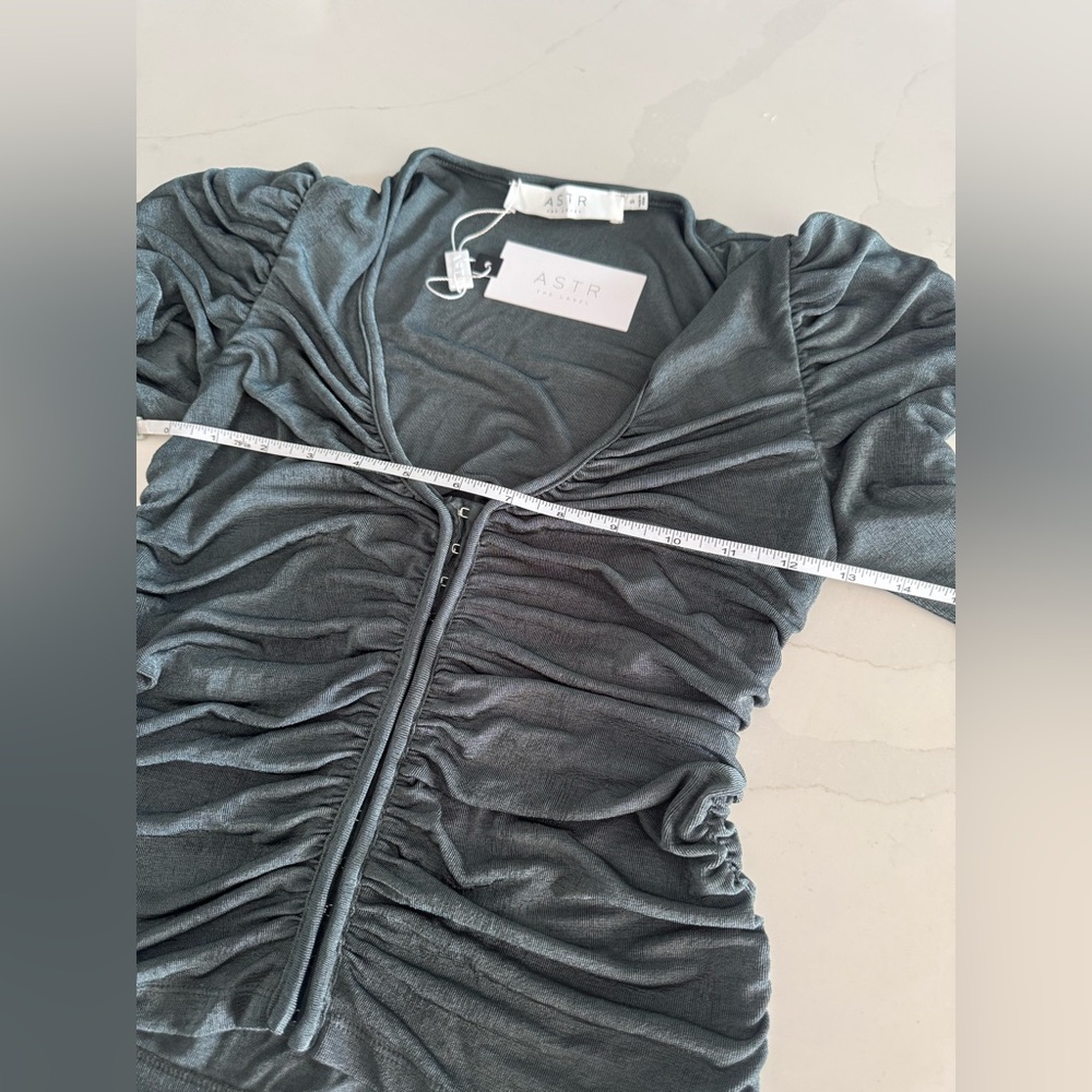 NWT | Astr | Encino Ruched Puff Shoulder Long Sleeve Top | Sz S - Picture 9 of 9